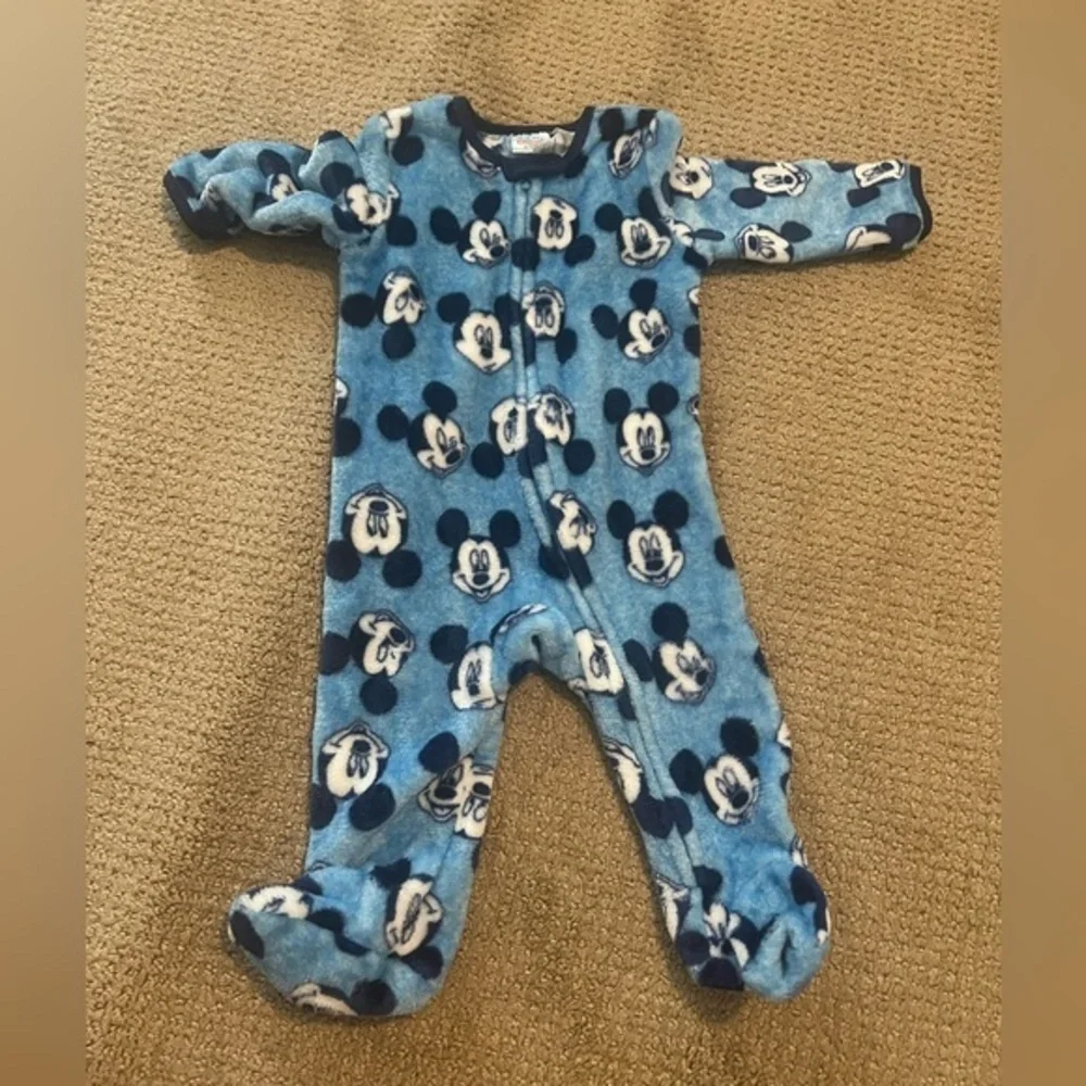 Disney baby onesie size 6-9 months